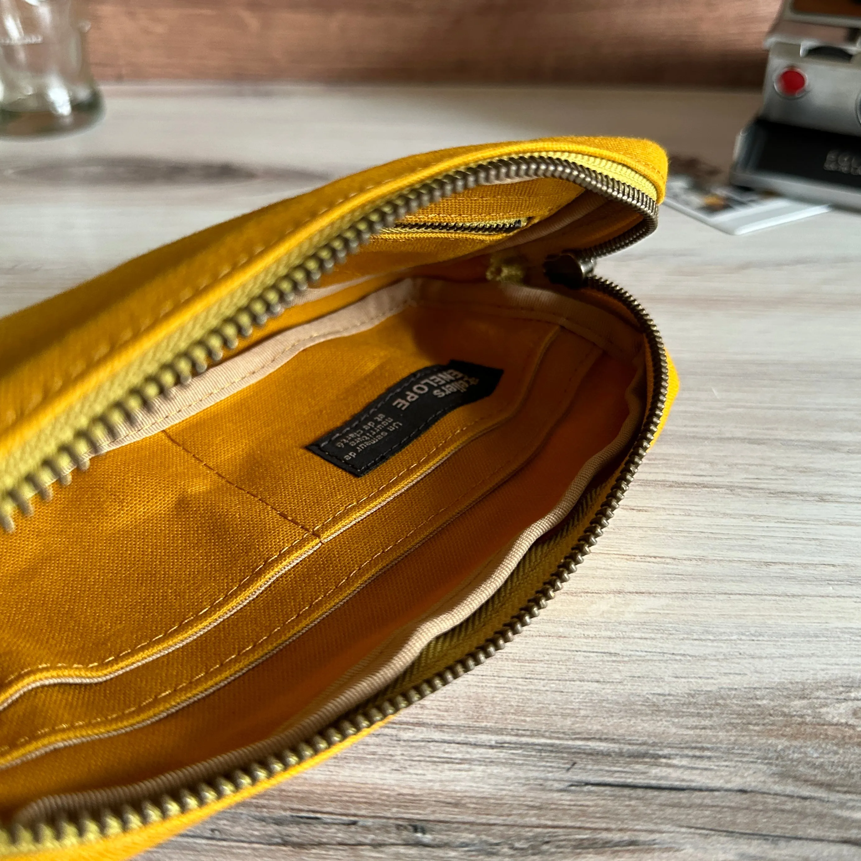 [AP] Handy Pouch